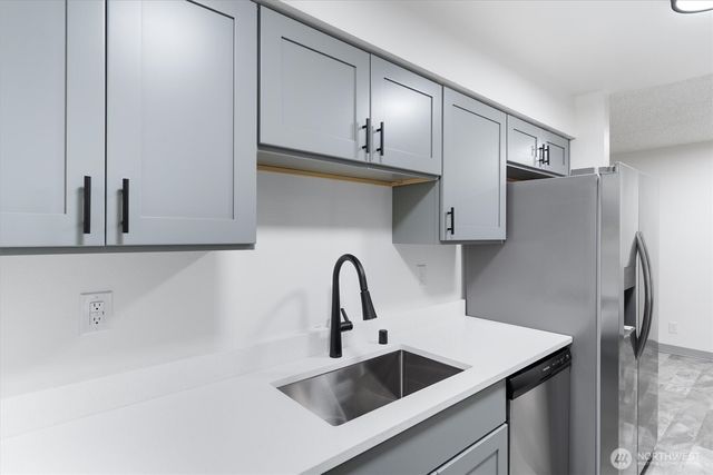 1114 N 1st Avenue, Kelso, WA 98626