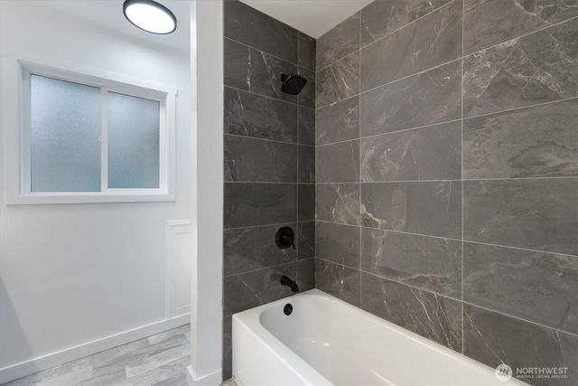 1114 N 1st Avenue, Kelso, WA 98626