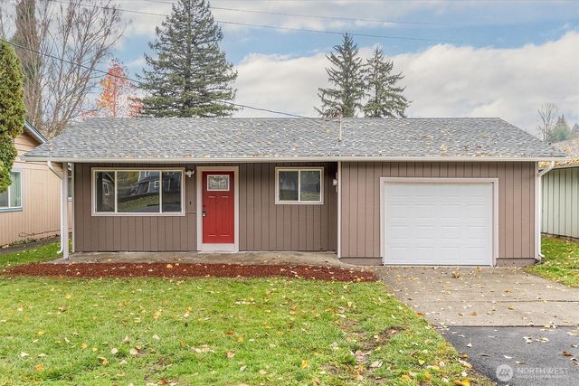 1114 N 1st Avenue, Kelso, WA 98626