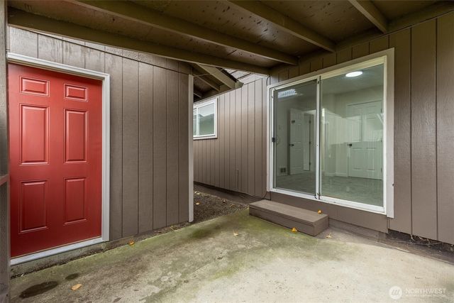 1114 N 1st Avenue, Kelso, WA 98626