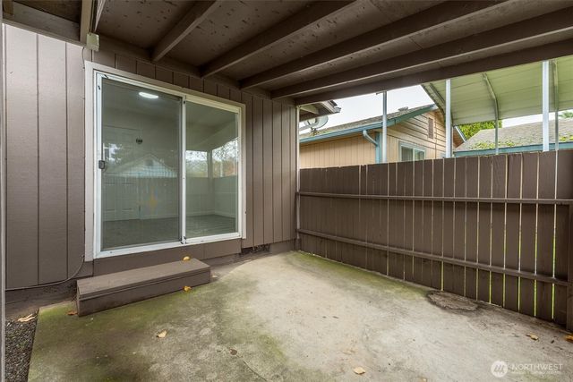 1114 N 1st Avenue, Kelso, WA 98626