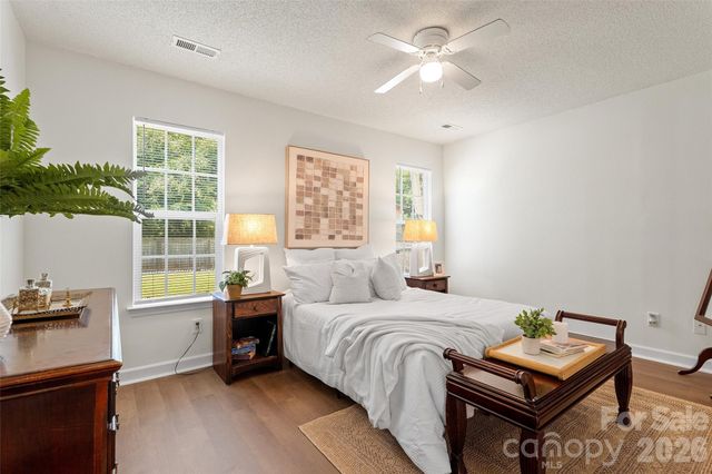8019 Shiny Meadow Lane, Charlotte, NC 28215