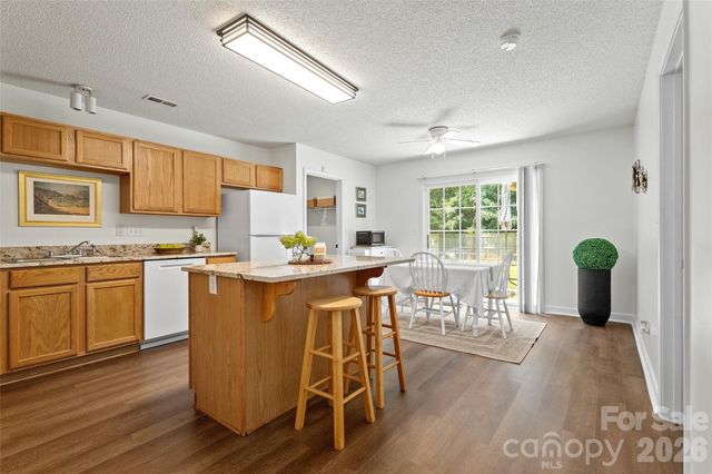 8019 Shiny Meadow Lane, Charlotte, NC 28215