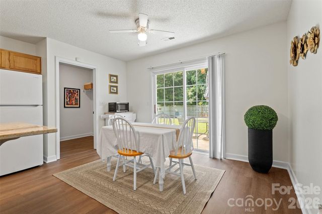 8019 Shiny Meadow Lane, Charlotte, NC 28215