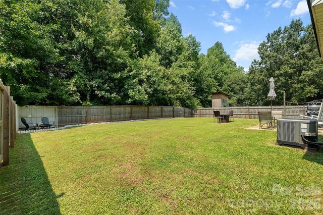 8019 Shiny Meadow Lane, Charlotte, NC 28215