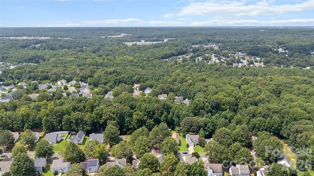8019 Shiny Meadow Lane, Charlotte, NC 28215