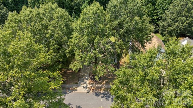 8019 Shiny Meadow Lane, Charlotte, NC 28215