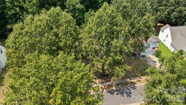 8019 Shiny Meadow Lane, Charlotte, NC 28215