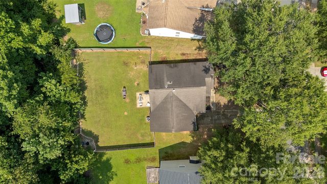 8019 Shiny Meadow Lane, Charlotte, NC 28215