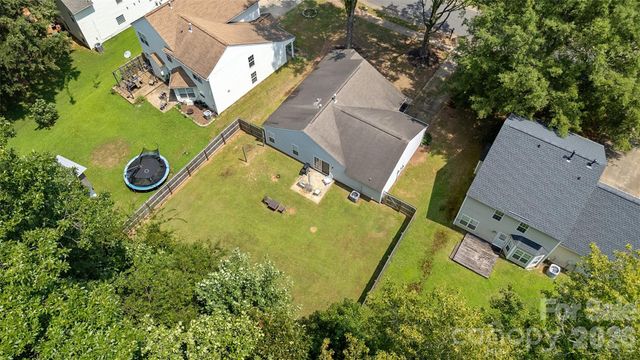 8019 Shiny Meadow Lane, Charlotte, NC 28215