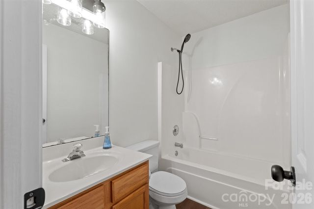 8019 Shiny Meadow Lane, Charlotte, NC 28215