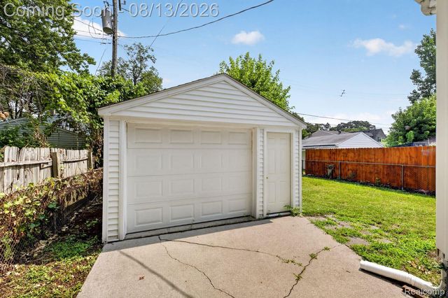 3330 Harris Street, Ferndale, MI 48220