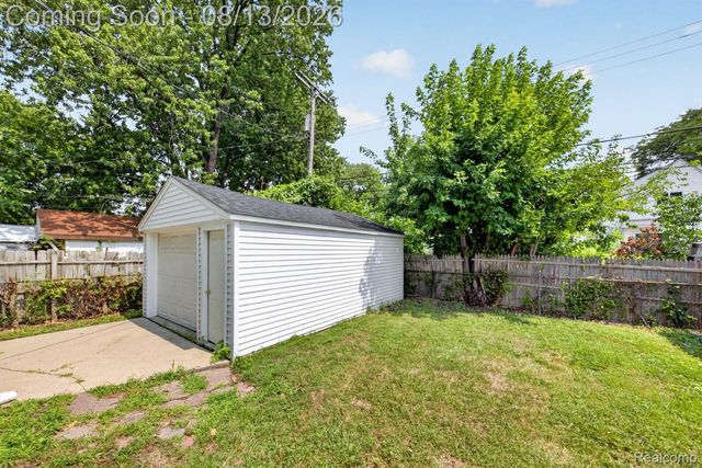 3330 Harris Street, Ferndale, MI 48220