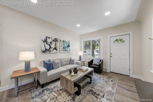 3330 Harris Street, Ferndale, MI 48220