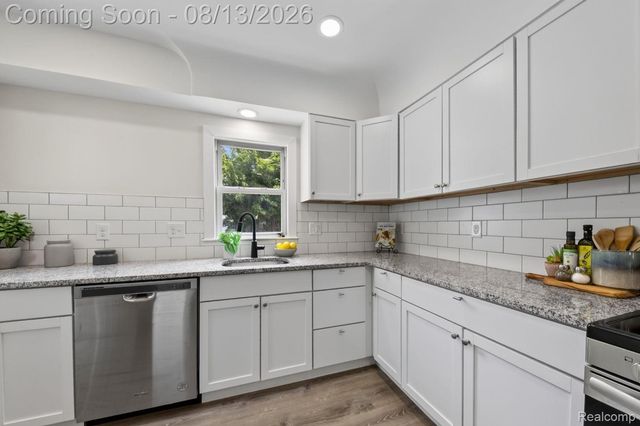 3330 Harris Street, Ferndale, MI 48220