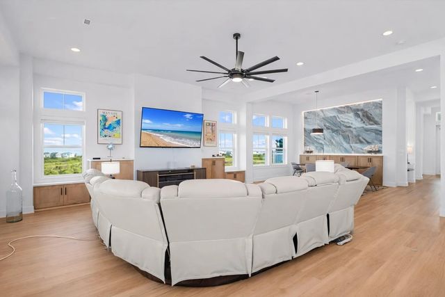 25719 Bay Breeze Drive, Galveston, TX 77554