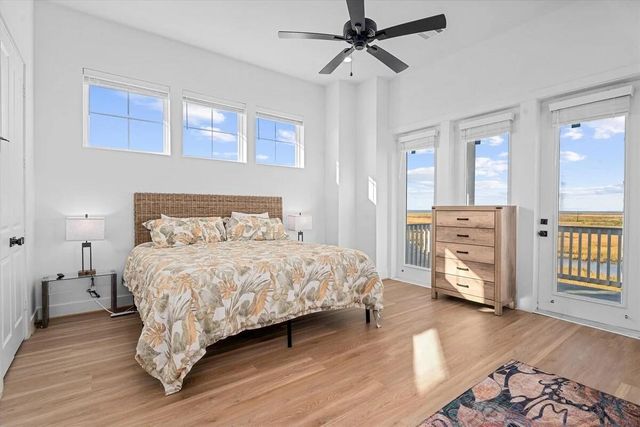 25719 Bay Breeze Drive, Galveston, TX 77554