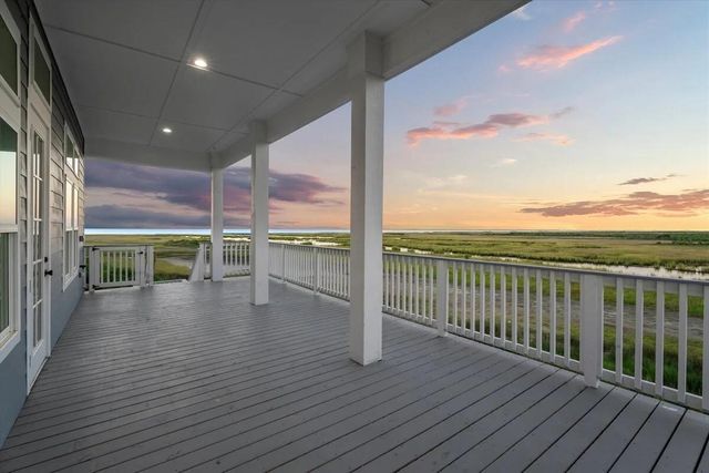 25719 Bay Breeze Drive, Galveston, TX 77554
