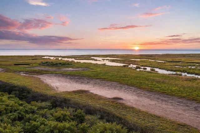 25719 Bay Breeze Drive, Galveston, TX 77554