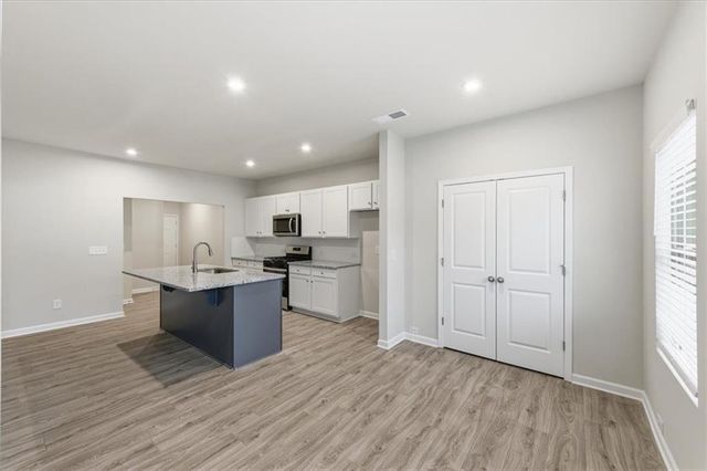 1194 Park Center Circle, Mableton, GA 30168