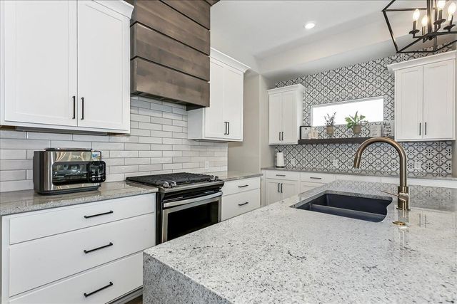 16006 W Sheriac St, Goddard, KS 67052