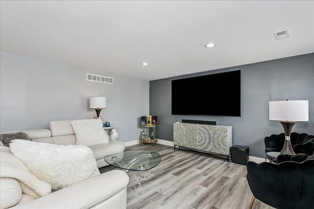 16006 W Sheriac St, Goddard, KS 67052