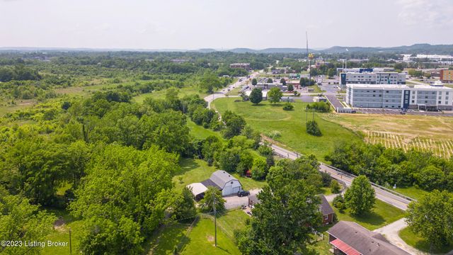 2993 E Blue Lick Rd, Shepherdsville, KY 40165