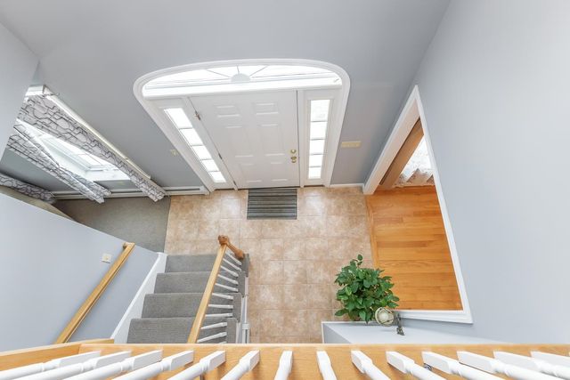 30 Fox Hollow Drive, Weare, NH 03281