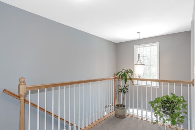 30 Fox Hollow Drive, Weare, NH 03281