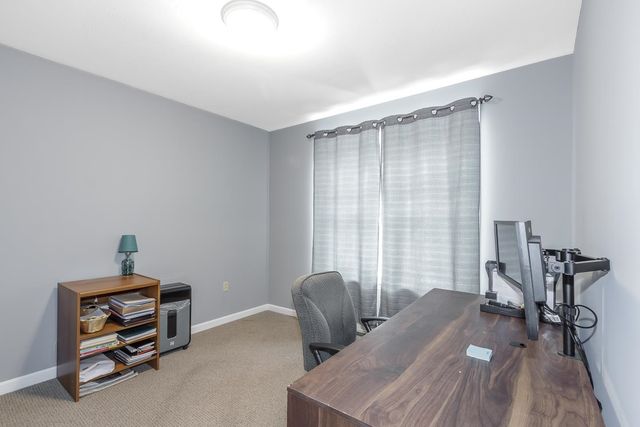 30 Fox Hollow Drive, Weare, NH 03281