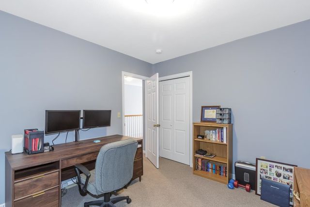 30 Fox Hollow Drive, Weare, NH 03281