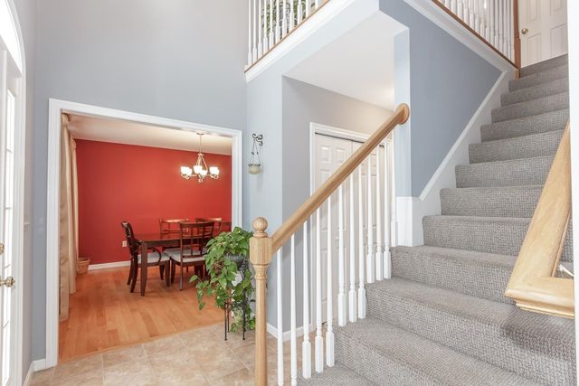 30 Fox Hollow Drive, Weare, NH 03281