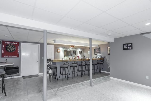 30 Fox Hollow Drive, Weare, NH 03281