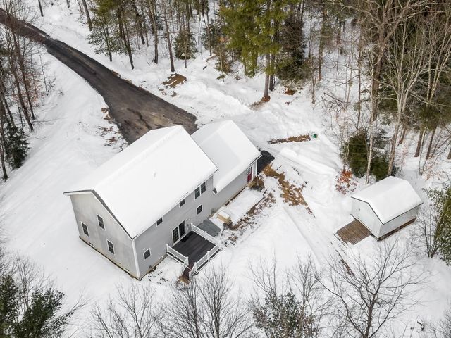 30 Fox Hollow Drive, Weare, NH 03281