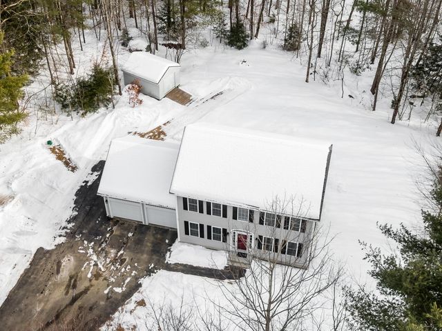 30 Fox Hollow Drive, Weare, NH 03281