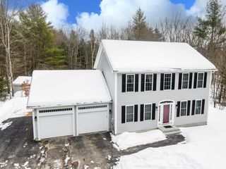 30 Fox Hollow Drive, Weare, NH 03281