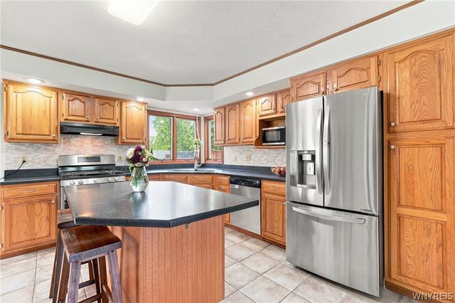 6914 Townline Road, Wheatfield, NY 14120