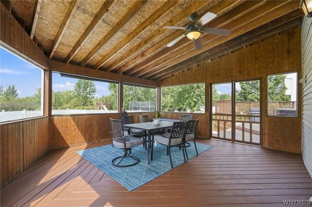 6914 Townline Road, Wheatfield, NY 14120