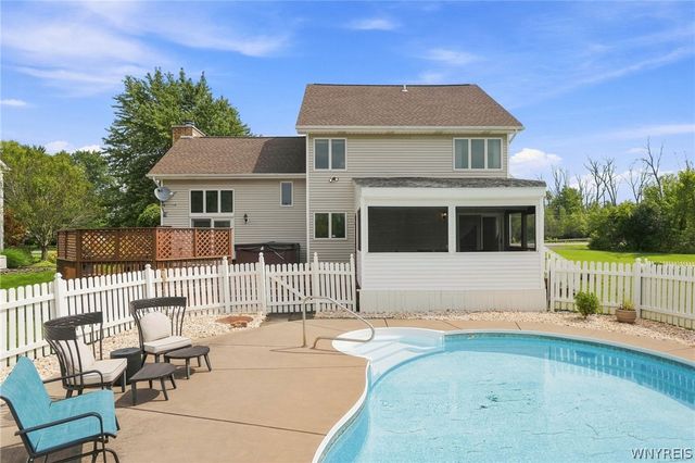 6914 Townline Road, Wheatfield, NY 14120