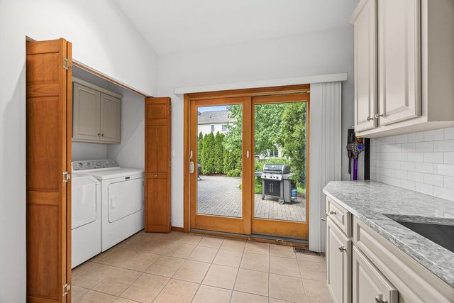 4542 Hatch Lane, Lisle, IL 60532