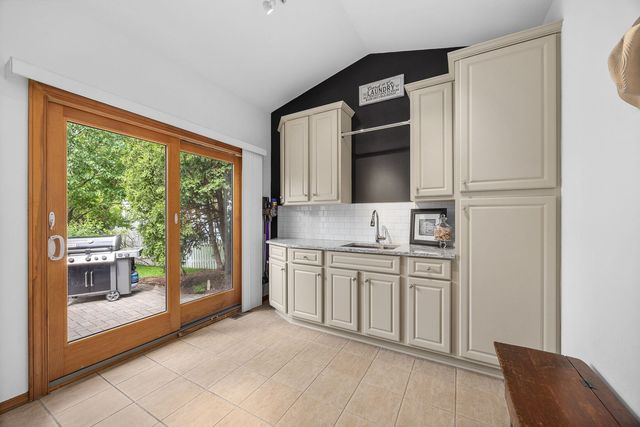 4542 Hatch Lane, Lisle, IL 60532