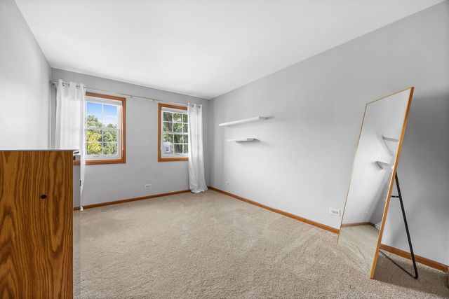 4542 Hatch Lane, Lisle, IL 60532