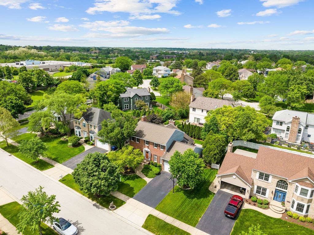 Image 42 of property listing at 4542 Hatch Lane, Lisle, IL 60532