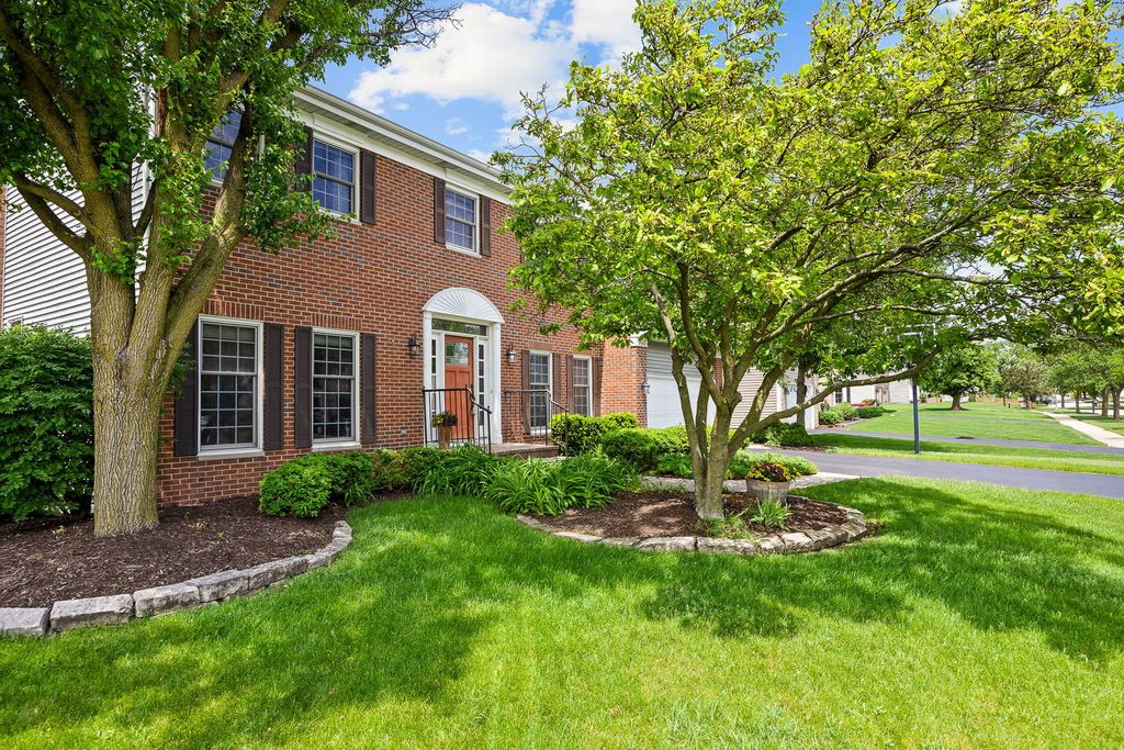 Image 43 of property listing at 4542 Hatch Lane, Lisle, IL 60532