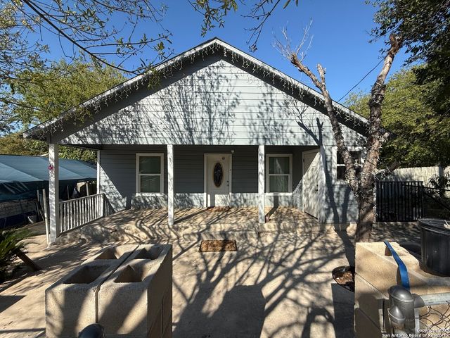 359 N San Horacio, San Antonio, TX 78237