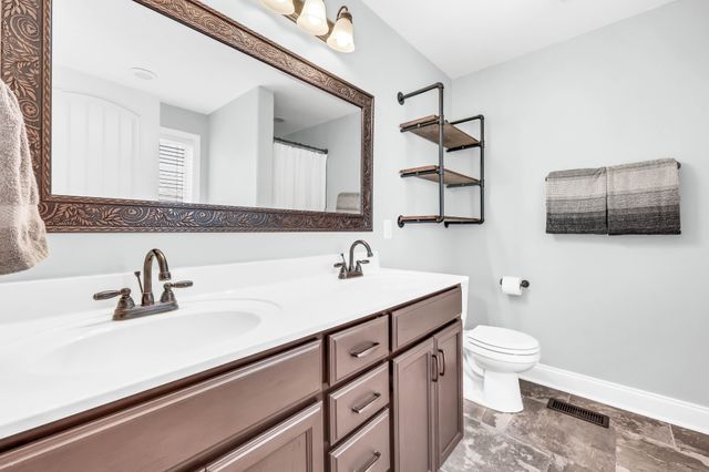 3669 Fox Tail Dr, Clarksville, TN 37040