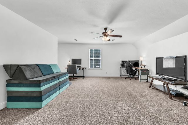 3669 Fox Tail Dr, Clarksville, TN 37040