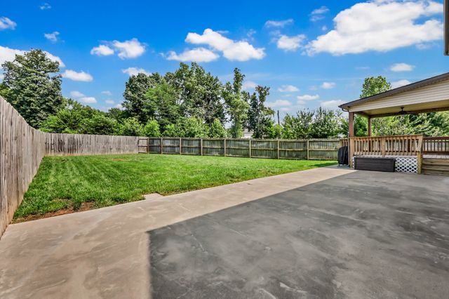 3669 Fox Tail Dr, Clarksville, TN 37040