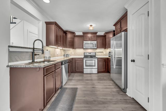 3669 Fox Tail Dr, Clarksville, TN 37040
