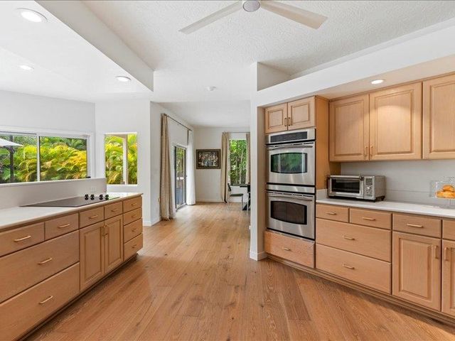 210 E Panana Pl, Kihei, HI 96753